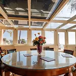 Miramare Con Ampia Piscina Riscaldata E Vista Mare וילה אוספדלטי