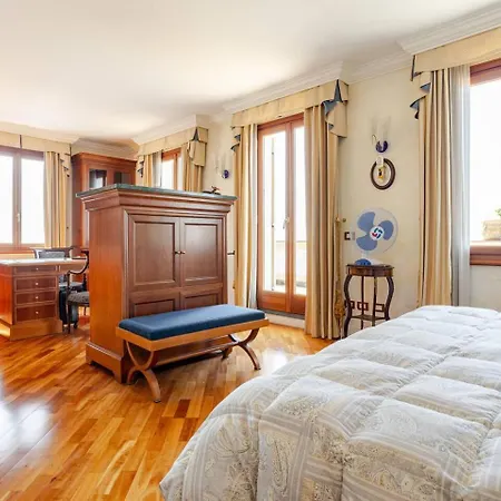 Miramare Con Ampia Piscina Riscaldata E Vista Mare * Ospedaletti