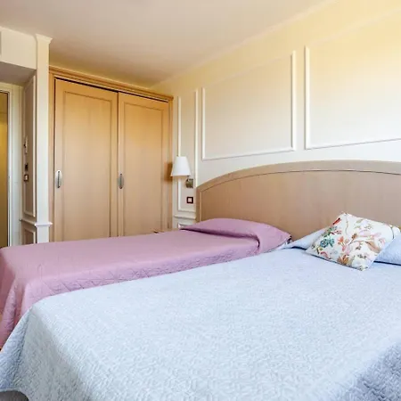 Miramare Con Ampia Piscina Riscaldata E Vista Mare * Ospedaletti