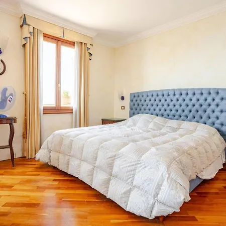 Villa Miramare Con Ampia Piscina Riscaldata E Vista Mare