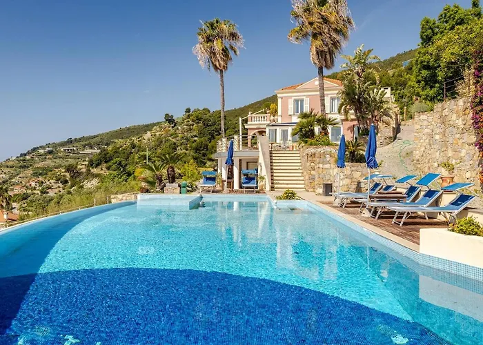 Villa Miramare Con Ampia Piscina Riscaldata E Vista Mare