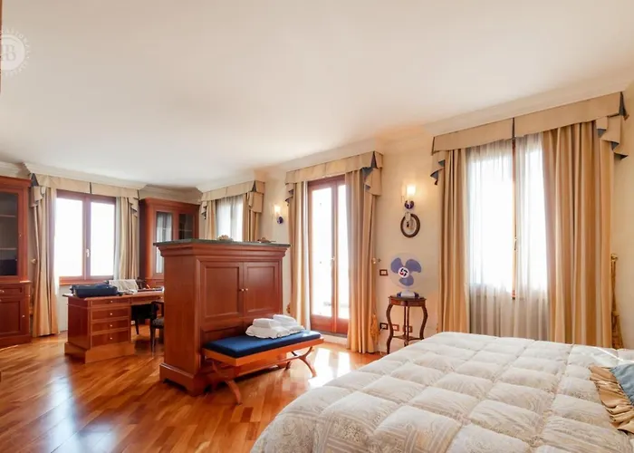 Miramare Con Ampia Piscina Riscaldata E Vista Mare Villa Ospedaletti